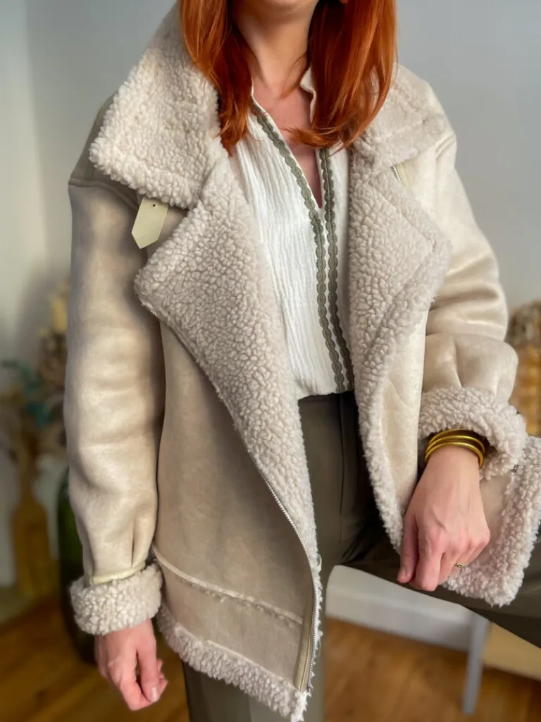 arnaud_blouson_effet_mout_2.webp Vestes, Manteaux*Justine Boutique Arnaud blouson effet mouton