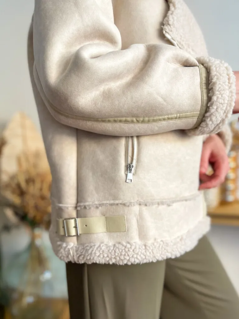 arnaud_blouson_effet_mout_3.webp Vestes, Manteaux*Justine Boutique Arnaud blouson effet mouton