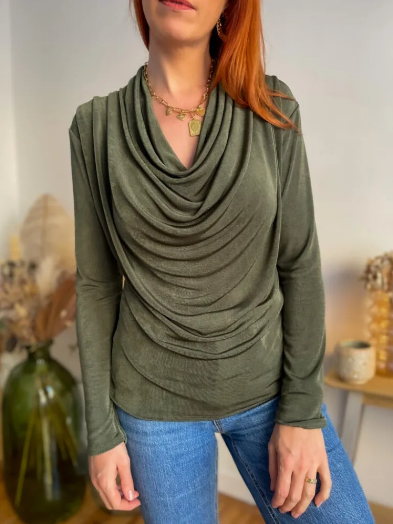 arnaud_top_col_benitier_k_2.webp Tops, Blouses*Justine Boutique Arnaud top col benitier kaki