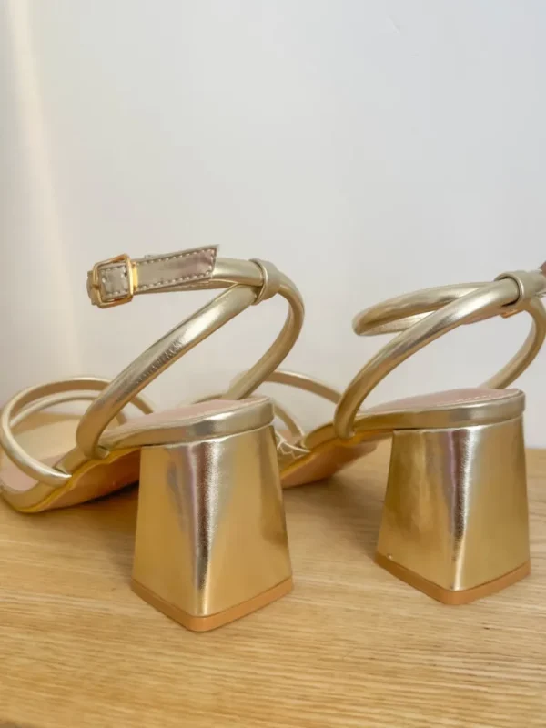Chaussures, Chaussettes*Justine Boutique Aubane sandales dorées