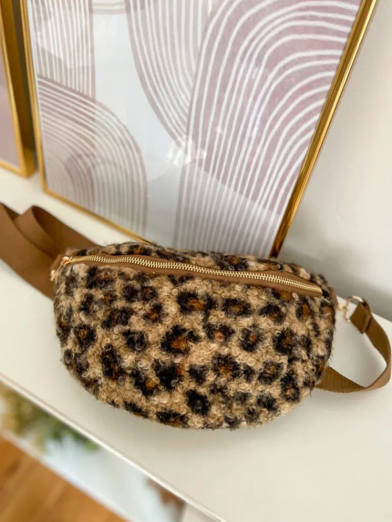 banane_lo_bouclettes_0.webp Pochettes, Sacs*Justine Boutique Banane léo bouclettes