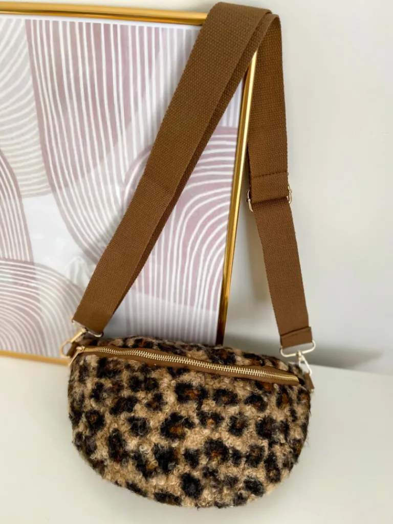 banane_lo_bouclettes_4.webp Pochettes, Sacs*Justine Boutique Banane léo bouclettes