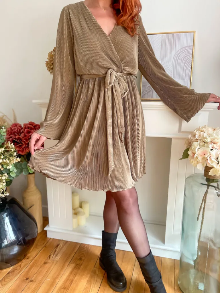 josette_robe_plisse_satin_3.webp Robes, Jupes*Justine Boutique Josette robe plissée satinée