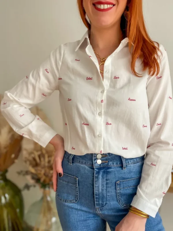 Tops, Blouses*Justine Boutique Love chemise blanche brodée