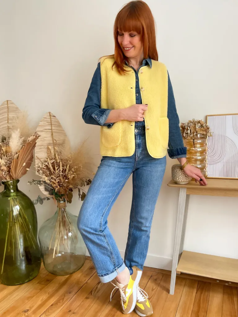 marco_gilet_bouclettes_ja_3.webp Pulls, Gilets | Vestes, Manteaux*Justine Boutique Marco gilet bouclettes jaune