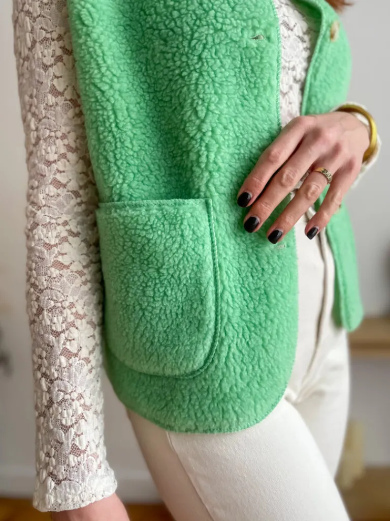 marco_gilet_bouclettes_ve_1.webp Vestes, Manteaux | Pulls, Gilets*Justine Boutique Marco gilet bouclettes vert d’eau