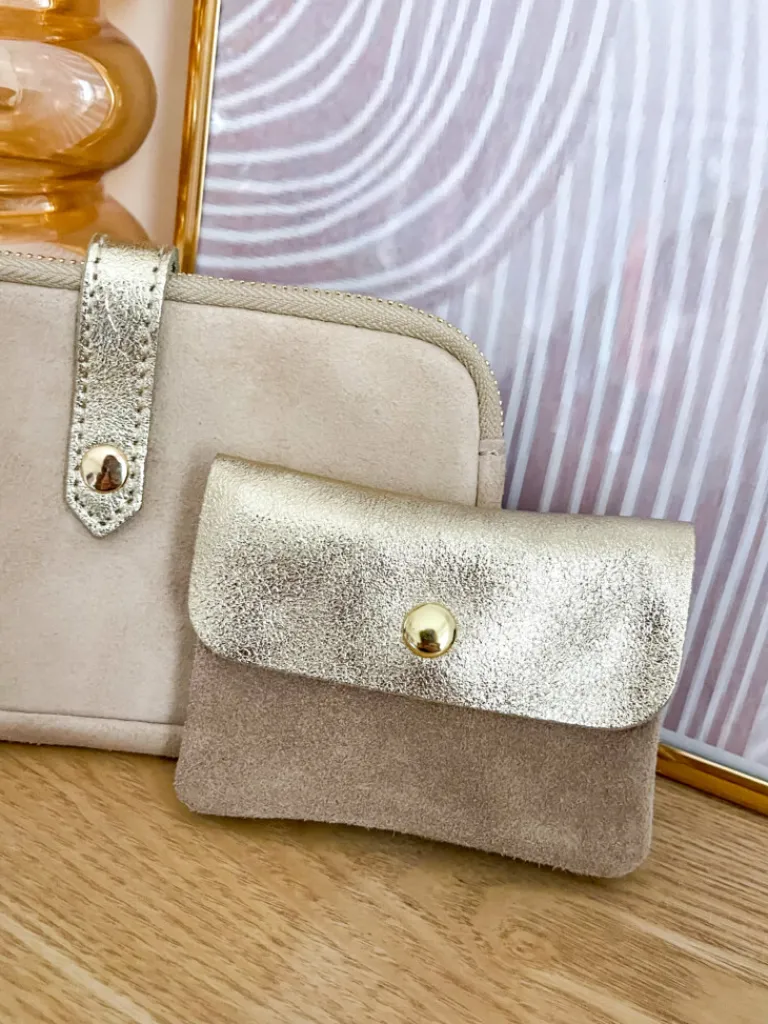 porte_monnaie_daim_taupe_0.webp Pochettes, Sacs*Justine Boutique Porte monnaie daim taupe