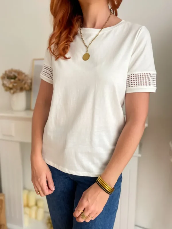 Tops, Blouses*Justine Boutique Vacy tee shirt blanc